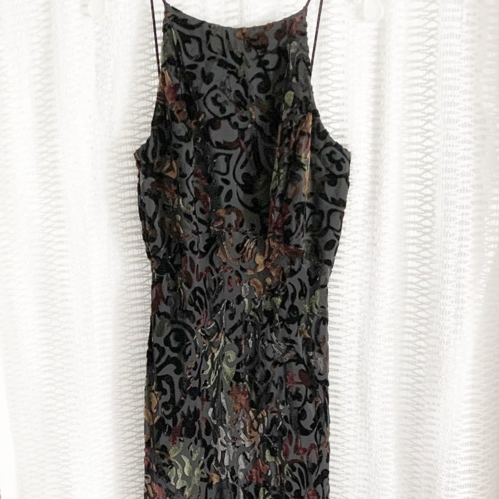 Cachet Long Dress Velvet Cut Out Design